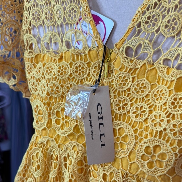 Yellow GILLI Lace Midi Dress – Size Small - Picture 9 of 9